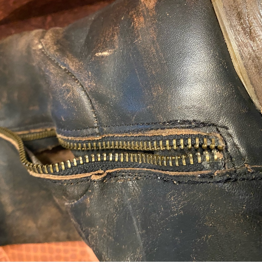 Freebird Chapelle Boots ❌BROKEN ZIPPER❌ Black multi-Color/ Size 10 - Picture 3 of 11